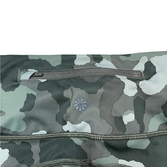 ATHLETA Lightning Camo 7/8 Tight Green Camo Size Medium - Picture 9 of 9